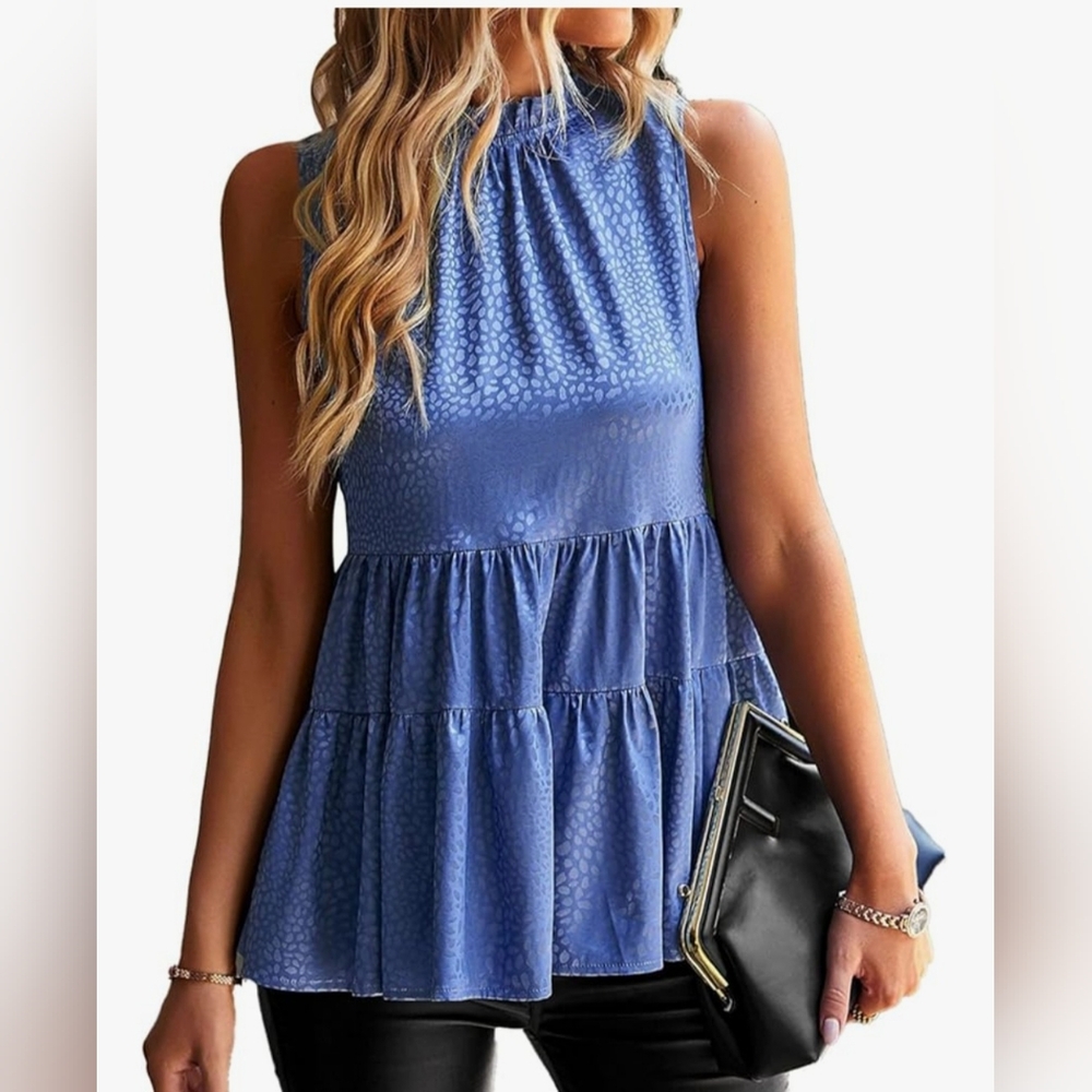 NWOT Casual Sleeveless Shirt Ruffle Trim Neckline  Back Button Closure Size S